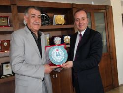 Gözgeç veda turunda